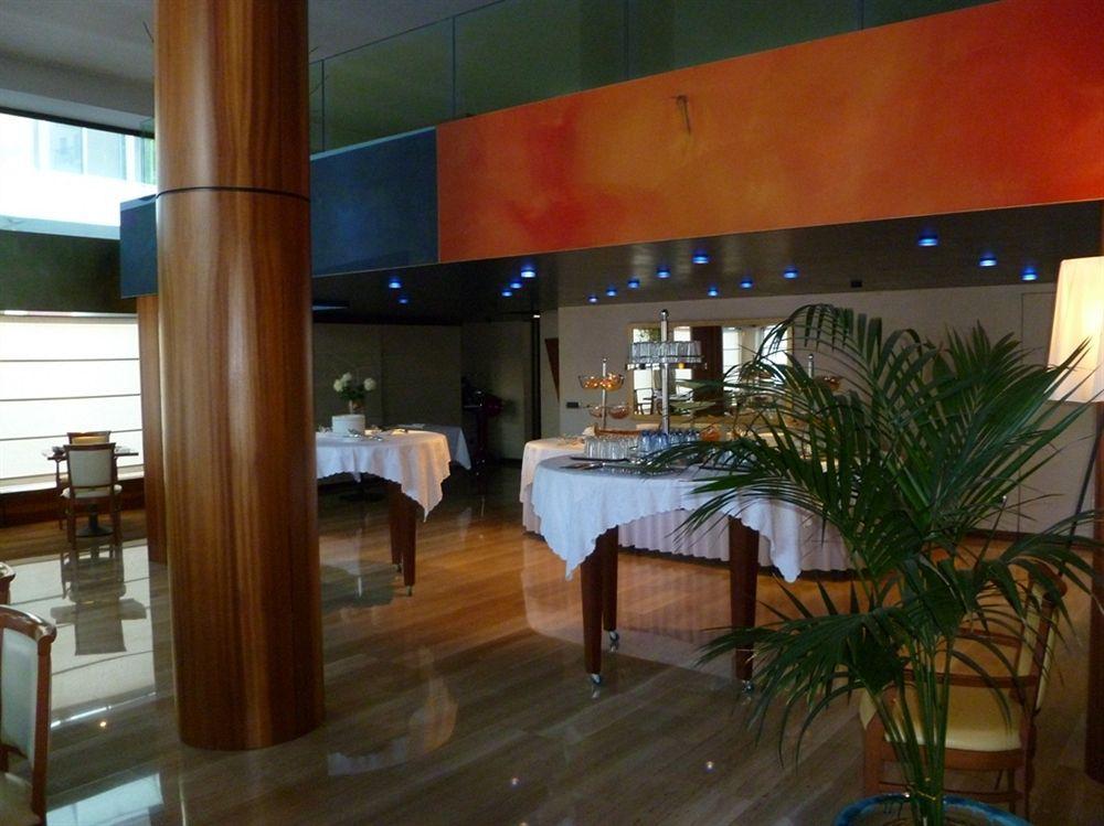 فندق غالاّراتيفي  فندق أستوريا غالاراته المظهر الخارجي الصورة
